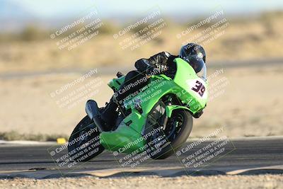 media/Dec-07-2025-CVMA (Sun) [[3e7d2de5dc]]/Race 17-Amateur Formula Middleweight/